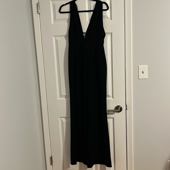 ASTR the label size small flare halter plunge jumpsuit - Picture 2 of 5